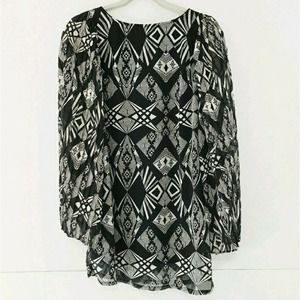 Fire Los Angeles Geometric Bell Sleeve Dress Size X-small